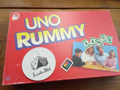 Käytetty Uno rummy lautapeli